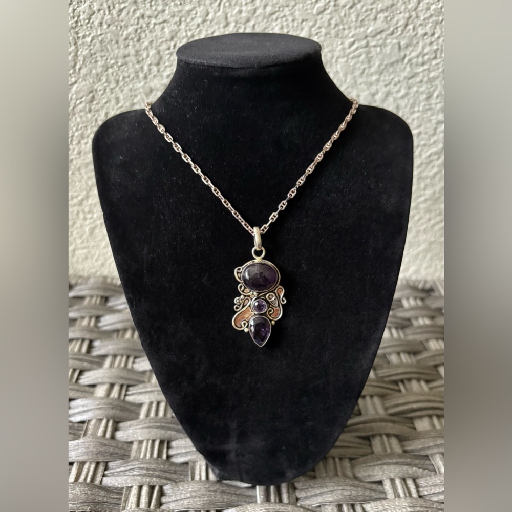 Unbranded Purple Pendant Necklace 💜